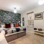 18 Dove Street Holiday home